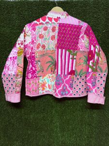 Chaqueta de Algodón Acolchada con Estampado Indio, Chaqueta Boho con Flores de Patchwork Hechas a Mano, Abrigo Reversible Ecológico Ligero con Botones para Mujer - Product Image 5