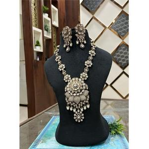 Nouvelle Collection : Parure Collier Long Classique et Boucles d'Oreilles Plaqué Or Zircon de Qualité Supérieure, Style Ethnique, Idéale pour Mariages et Cérémonies, pour Femme - Product Image 2