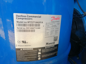 Compresor de Refrigeración Reciprocante Maneurop NTZ271-4 120F0242, NTZ271A4LR1B, NTZ271A4LR1A - Product Image 3