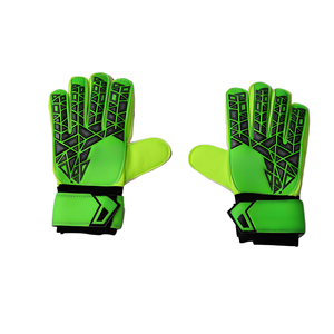 ถุงมือผู้รักษาประตูฟุตบอล BLACK RACING GEAR ระดับมืออาชีพ วัสดุ PU ดีไซน์ระบายอากาศได้ดี ปิดด้วยแถบตีนตุ๊กแก ป้องกันได้ทั้งชายและหญิง - Product Image 2