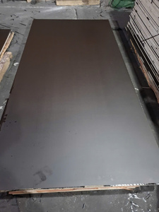 Contrachapado de Madera Dura 4x8 WBP Acacia Eucalipto Impermeable con Revestimiento Fenólico Marino para Encofrados de Construcción - Product Image 2