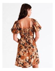 Robe à imprimé floral bohème chic et charmante, avec corsage froncé, manches courtes bouffantes, coupe trapèze mini - Product Image 6