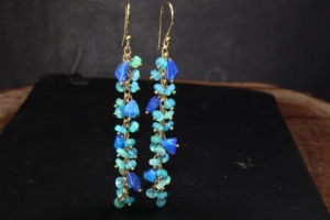 Pendientes de aro de alta calidad hechos a mano con cuentas de ópalo, chapados en plata, piedra natural, modernos y elegantes. - Product Image 2
