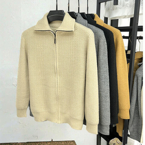 Crea tus propios suéteres de lana/cachemira con cuello en V de primera calidad para mujer, personalizados con logotipos para escuelas/colegiados/unistades, ideales para otoño. - Product Image 4