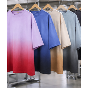 Camiseta Urbana Oversize con Efecto Ombre, 240 GSM, Algodón de Alta Densidad, Tono Sombreado, Corte Holgado, Tacto Suave - Product Image 2