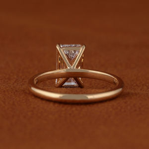 Bague de fiançailles classique en diamant de laboratoire certifié IGI, taille émeraude, sertie de griffes, pour homme et femme, 1,5 ct, HPHT CVD, or massif 14 carats - Product Image 4