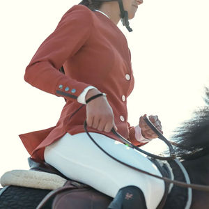 Chaqueta de equitación con interior suave y ajuste equilibrado, de calidad premium y uso duradero. - Product Image 3