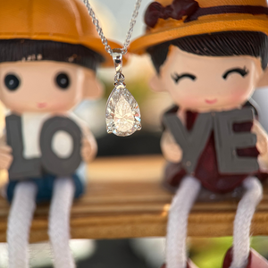 จี้เพชรทรงลูกแพร์ 3.00 กะรัต รับรองโดย IGI ทองคำขาว 14K เครื่องประดับชั้นดี - Product Image 1