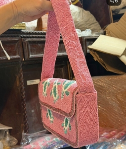 Bolso de mano bohemio personalizado con bordado y cuentas, con botón, de piedra lunar, impermeable, de lujo, tejido a mano, inspirado en la belleza, individual, duradero - Product Image 2