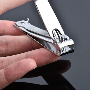 QORVEX INSTRUMENTS - Cortaúñas Profesional de Acero al Carbono, Resistente, Portátil, con Mango Largo y de Lujo, para Uñas de Pies y Manos - Product Image 2
