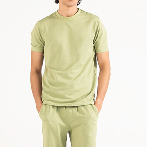 เสื้อยืดคอกลมผ้าคอตตอนระบายอากาศน้ำหนักเบาสีเขียวอ่อน - Product Image 1