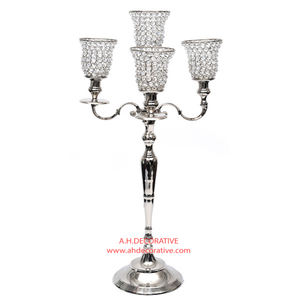 Candélabre attrayant à 5 bras en métal poli à la main avec perles de cristal suspendues chandelier éclairage décor bougeoir à la main - Product Image 6