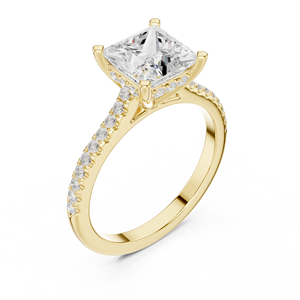 Bague de fiançailles en or jaune avec diamant taille princesse et pierres pavées sur les côtés pour femme, bijoux fins de mariée - Product Image 4