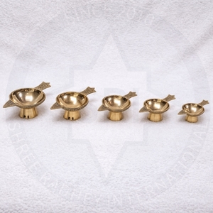 Juego de Diyas de Latón Antiguo con Diseño de Chakra y Pavo Real Indio, Lámpara de Aceite Artesanal para Templo, Decoración del Hogar, Diwali - Product Image 2