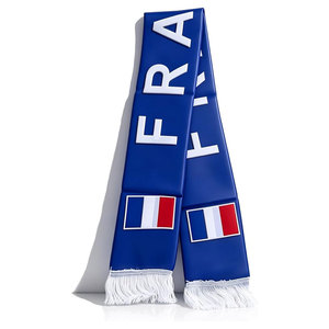 Écharpe de football mondiale haut de gamme, douce, tricotée, au design chaud et confortable pour les fans de football regardant les matchs en direct au stade - Product Image 1