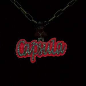 Colgante de Hip Hop de Plata de Ley 925 con moissanita y esmalte rojo de diamante Diseño de letra helada personalizado Chapado en oro para fiestas - Product Image 3