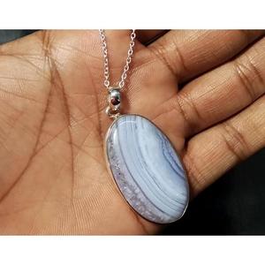 Pendentif ovale en agate bleue naturelle, serti en argent sterling 925, fait main, breloque en agate rayée, bijoux en gros - Product Image 1