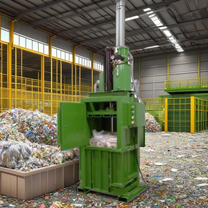 Prensa Hidráulica GREENERIA para Desechos de Alimentos con Componente de Motor Central de 2000 kg - Product Image 1