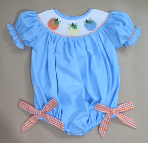 Vestido de Bebé Niña Azul Claro con Bordado de Calabaza - Product Image 2