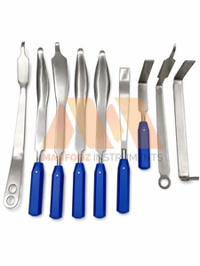 ชุดเครื่องมือผ่าตัดแบบถ่างแงะ 9 ชิ้น ยี่ห้อ Mahfooz Instruments ทำจากสแตนเลสสตีล ด้ามจับสีน้ำเงิน สำหรับการผ่าตัดทั่วไป - Product Image 3