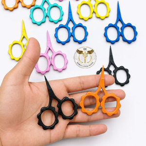 Ciseaux de broderie miniatures professionnels colorés en forme de tournesol, fabriqués en acier inoxydable de haute qualité, pointe aiguisée, précision pour la couture et l'artisanat - Product Image 2