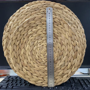 Sous-plat rond en jacinthe d'eau tressé à la main, résistant à la chaleur, style ferme, fabriqué au Vietnam - Product Image 3