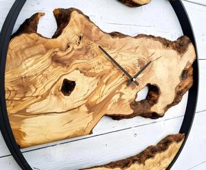 Reloj de Pared Rústico con Borde Natural de Madera de Olivo y Cuarzo, Marco de Metal Negro Extra Grande, Decoración Moderna Estilo Granja - Product Image 4