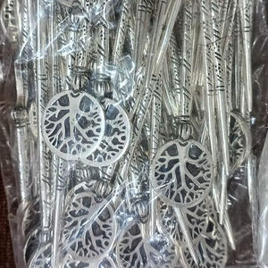 Venta al por Mayor de Accesorios para el Cabello RAWAT HANDICRAFTS HC-WA0052, Horquillas de Metal Blanco y Madera de Talla Única para Mujeres, Niñas y Bebés - Product Image 1