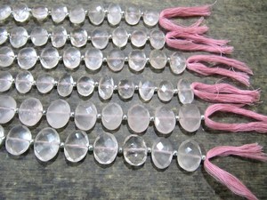 Cuentas de Cuarzo Rosa Natural en Forma Ovalada Briolette de 10x15mm, se venden por hebra de 10 pulgadas de largo - Product Image 2