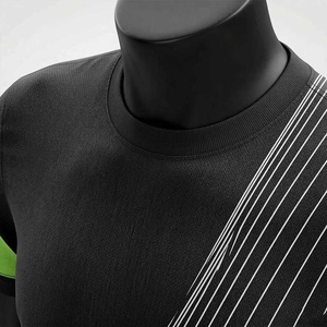 เสื้อยืดผู้ชายผ้าฝ้าย 100% ดีไซน์ใหม่ล่าสุด ผลิตในปากีสถาน - ขายส่ง OEM/ODM แห้งเร็ว สไตล์ไฮสตรีท - Product Image 5