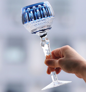 Copas de Vino de Cristal de Colores con Logotipo Personalizado Disponible para Marcas de Artículos para el Hogar de Marca Privada - Product Image 4