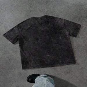 T-shirt Streetwear Premium Oversize Coupe Boxy pour Homme, Coton Épais 275 GSM 300 GSM, Tissu Lourd, Vêtement Vierge Personnalisable avec Logo - Product Image 2