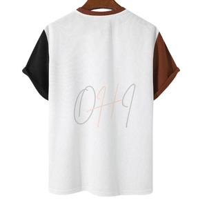 เสื้อยืดผู้ชายพิมพ์ลายดิจิตอลสีตัดกันที่แขนเสื้อ พร้อมโลโก้แบรนด์ ผ้าฝ้าย 100% ระบายอากาศได้ดี ทรงโอเวอร์ไซส์ - Product Image 1