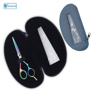 Tijeras de Corte de Pelo con Hoja de Acero Inoxidable y Kit de Cuero Sintético para Todos - Product Image 1