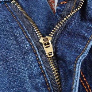 กางเกงยีนส์สีอ่อนเอวกลางปักลายระบายอากาศได้ดีเป็นมิตรกับสิ่งแวดล้อมแห้งเร็วซิปกระดุมสไตล์สตรีทแวร์ลำลองฤดูร้อนผ้าทอ - Product Image 6