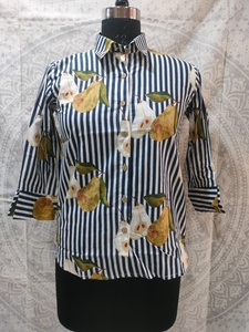 Camisa Casual Estampada 100% Algodón para Mujer, Azul Marino con Rayas y Estampado de Pera, Cuello con Botones, Manga 3/4, Blusa de Moda para el Día a Día - Product Image 2