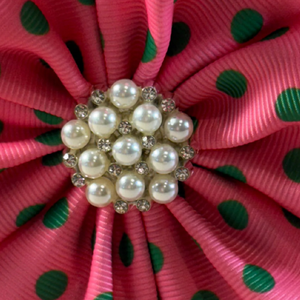 Broche de Flor con Rayas Rosas y Verdes, Elegante Pin Floral para Solapa, Accesorio de Moda para Mujer con Diseño de Rayas - Product Image 6