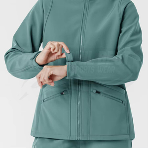 Chaqueta Médica Verde con Cierre Frontal para Mujer, 100% Algodón Tejido, Uniforme de Hospital para Personal Médico, Personalizable - Product Image 4