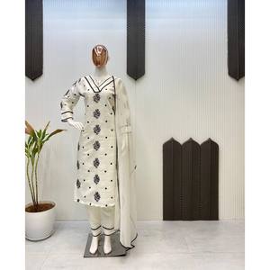Hermoso Salwar Kameez de Algodón para Fiestas, Top, Pantalón y Dupatta - Atuendo Elegante para Eventos - Product Image 1