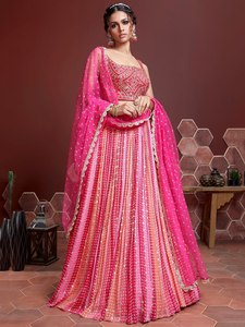 Haut court de demoiselle d'honneur en organza rose avec perles, col rond, sans manches, style classique - Product Image 2
