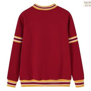 Sweat-shirt rouge à col rond Delta |   Sigma |   Pull tricoté à rayures jaunes et blanches Theta avec poche, style décontracté pour sororité, en polyester/coton, idéal pour l'automne - Product Image 2