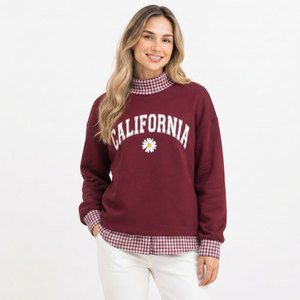 Sudadera con cuello simulado y estampado de letras California para mujer, diseño de margaritas con cuello a cuadros color granate, ajuste regular, jersey de otoño con logotipo personalizado - Product Image 1