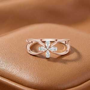 แหวนดอกไม้โรแมนติกทรงกลมมอยซาไนต์ เงินแท้ 925 ชุบทอง ของขวัญสำหรับงานปาร์ตี้ สไตล์ดอกไม้สวยงาม เครื่องประดับสำหรับวันครบรอบ - Product Image 3