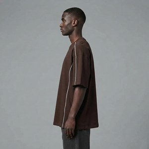เสื้อยืดผู้ชายคุณภาพพรีเมียม ผ้าฝ้าย 100% สกรีนโลโก้ได้ตามต้องการ ใส่สบาย ระบายอากาศดี เป็นมิตรกับสิ่งแวดล้อม แห้งเร็ว คอกลม สไตล์ฮิปฮอป - Product Image 2