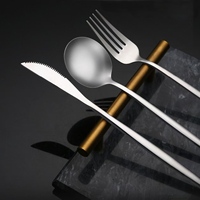 Ensemble de couverts élégants en acier inoxydable, finition miroir, motif diamant classique, couverts durables pour la salle à manger