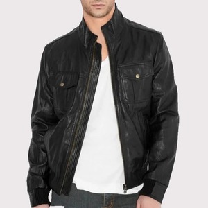 เสื้อแจ็คเก็ตหนังสีดำทรงบอมเบอร์แบบเรียบง่ายสำหรับผู้ชาย - Product Image 1