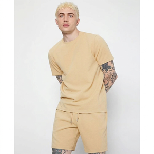 Ensemble de survêtement court streetwear personnalisé en coton, ensemble 2 pièces short et t-shirt, ensemble t-shirt et short oversize pour homme - Product Image 5