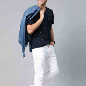 Camiseta de Hombre 100% Algodón, Corte Regular, Cuello Redondo, Diseño Básico, Personalizada, Superventas - Product Image 3