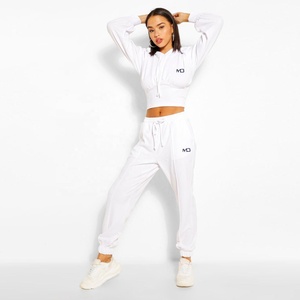 Ensembles de survêtements vintage en dentelle unie pour femmes, écologiques, personnalisables avec votre marque, style streetwear, en coton, pour l'hiver, vente en gros - Product Image 3