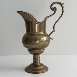 Vase décoratif moderne en métal pour la décoration de la maison |   Vase à fleurs en laiton de luxe - Product Image 6